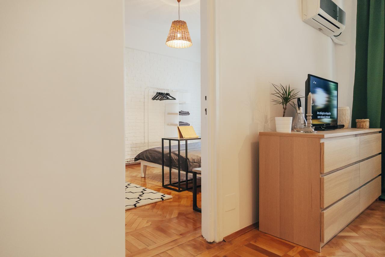 Old Town View Apartment Бухарест Экстерьер фото